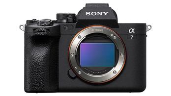 Panasonic Lumix S5 II vs Sony a7 IV, Which is Better? - The Slanted Lens