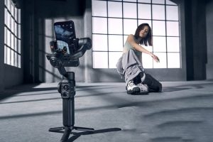 ZHIYUN Upgrades Fifth Gen Smooth Stabilizer, Driven by AI